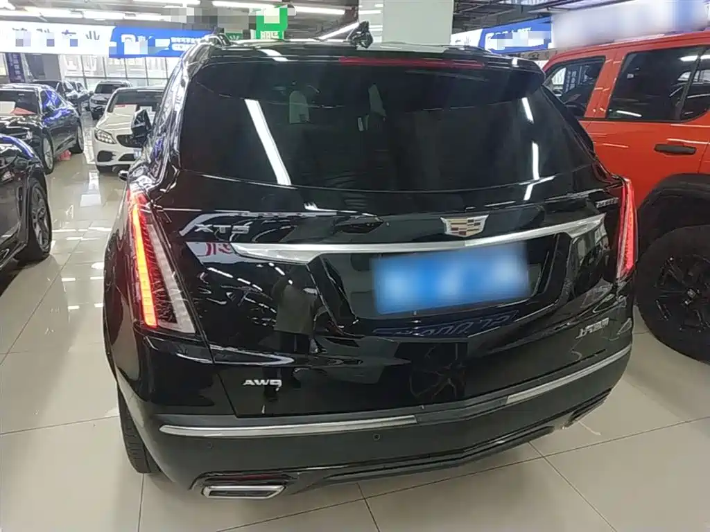 Cadillac XT5 2022 — фото 6