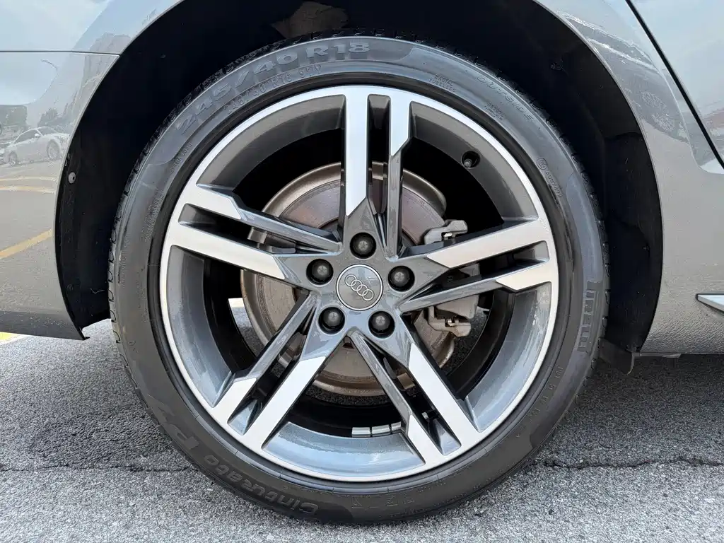 Audi A4L 2020 — фото 25