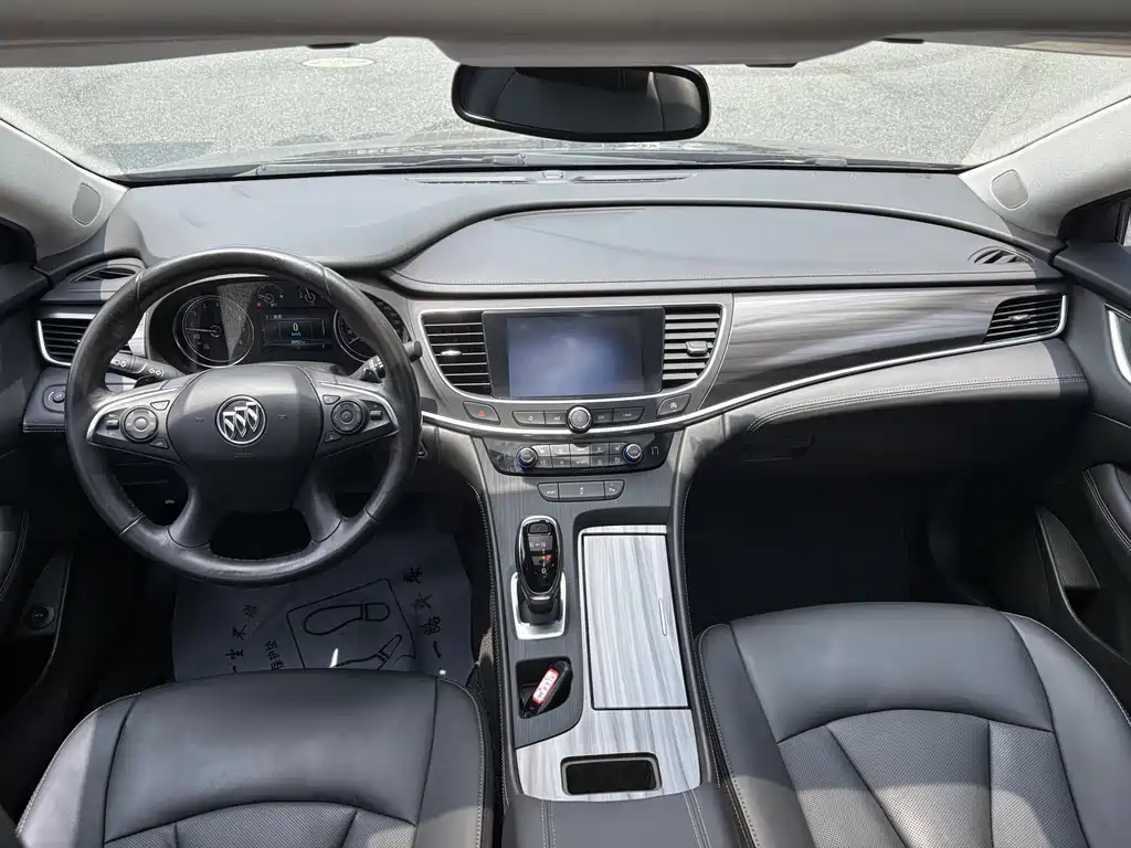 Buick LaCrosse 2018 — фото 15