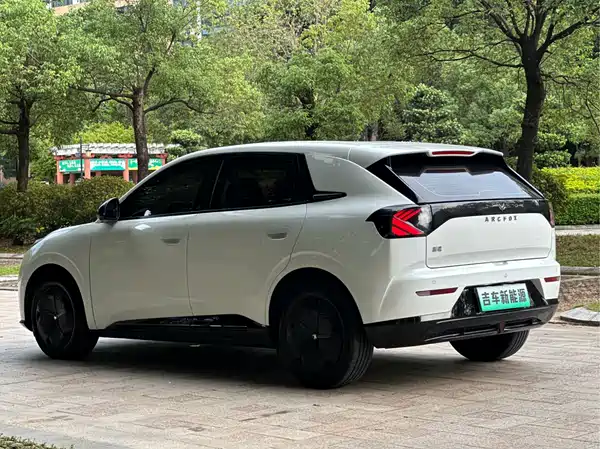 Arcfox Beta T1 2025