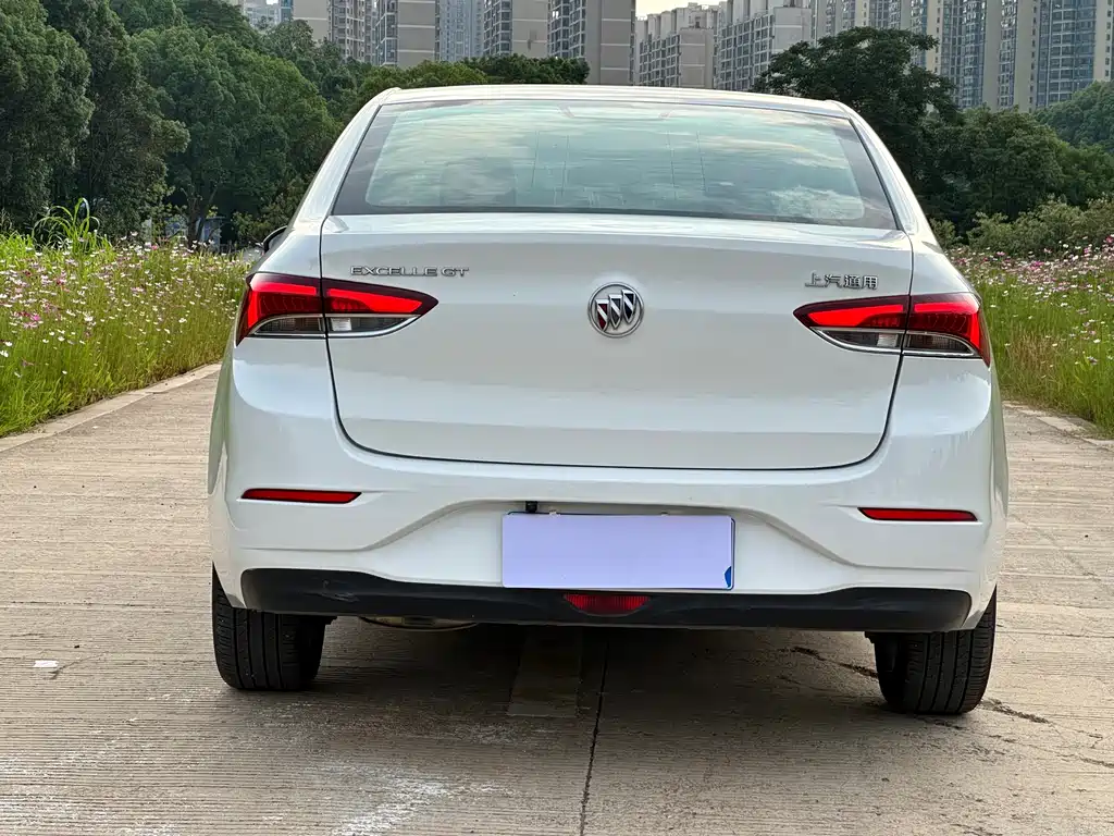 Buick Excelle 2021 — фото 12