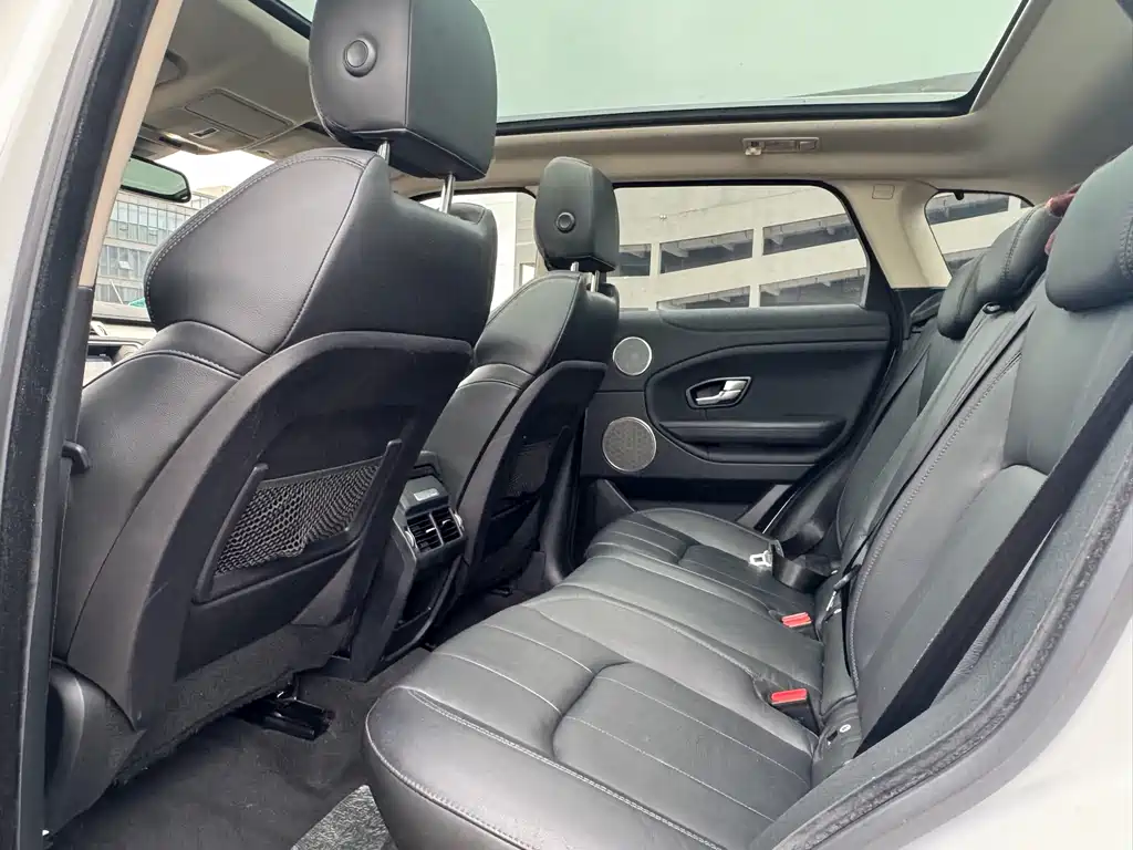 Land Rover Evoque 2017 — фото 12