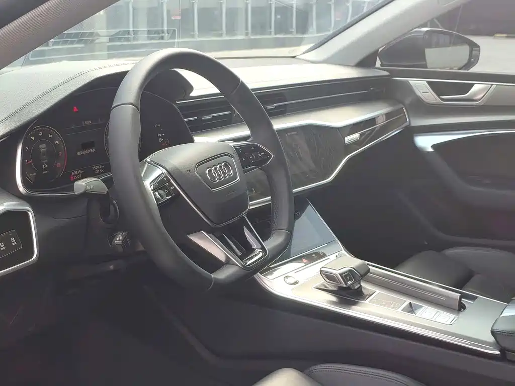 Audi A7 2023 — фото 5