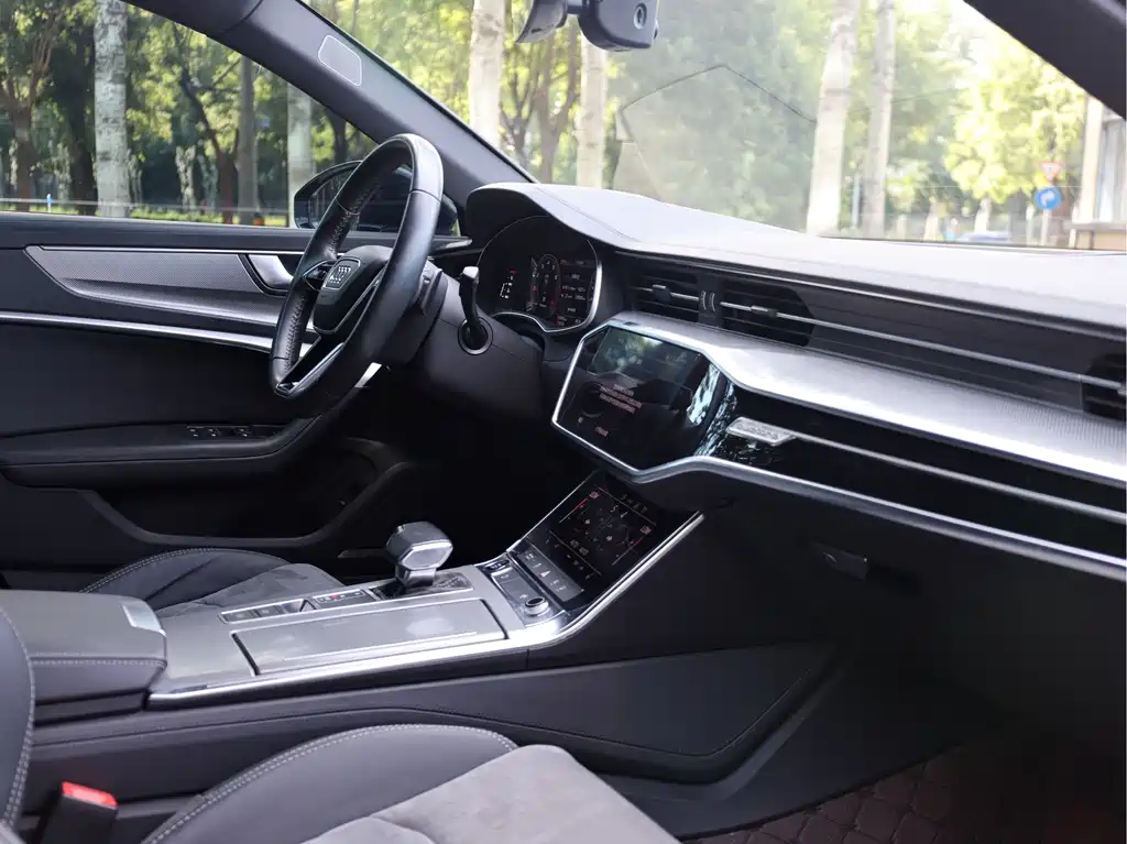 Audi A6L 2021 — фото 22