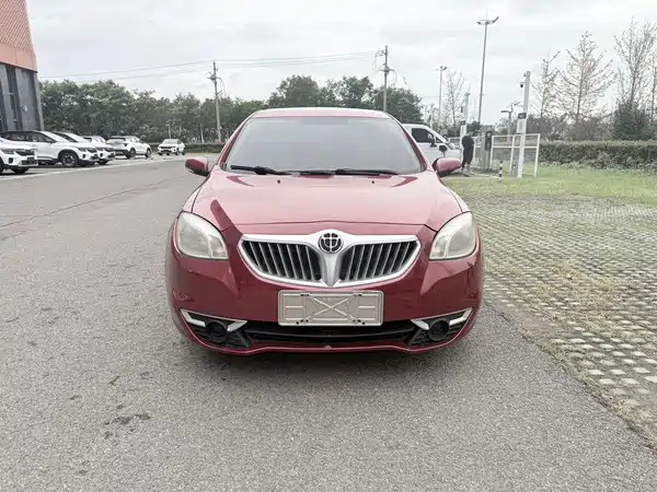 Brilliance H330 2014