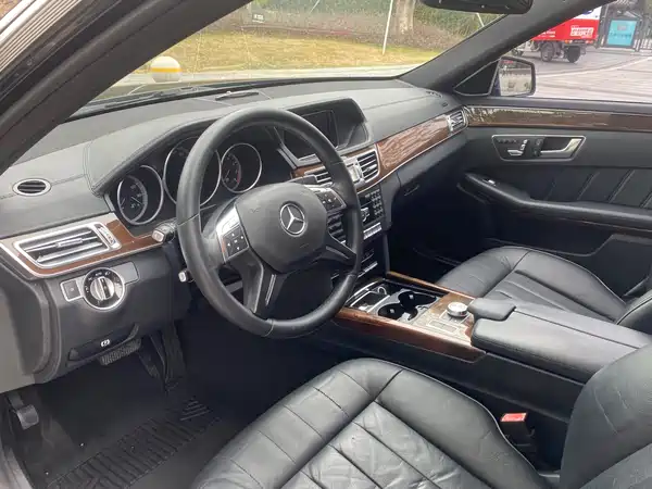 Mercedes-Benz E-Class 2015