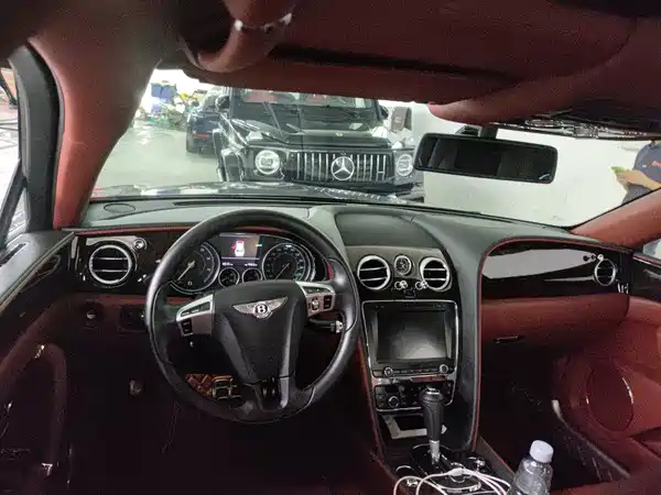 Bentley Flying Spur 2019