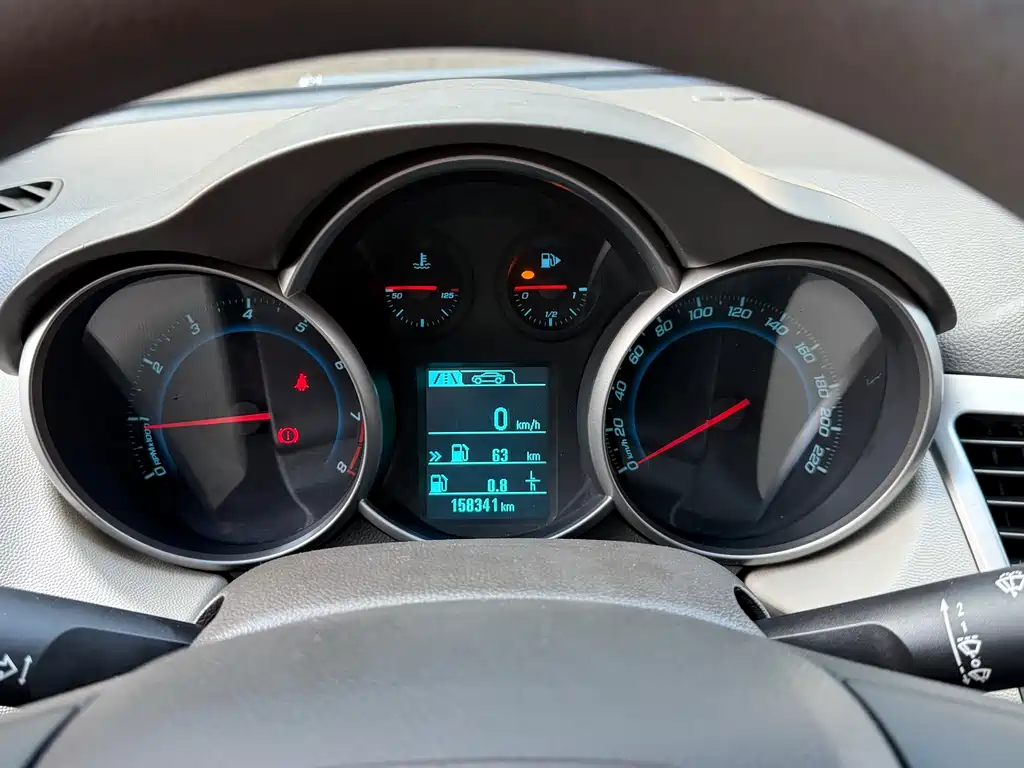 Chevrolet Cruze 2015 — фото 15