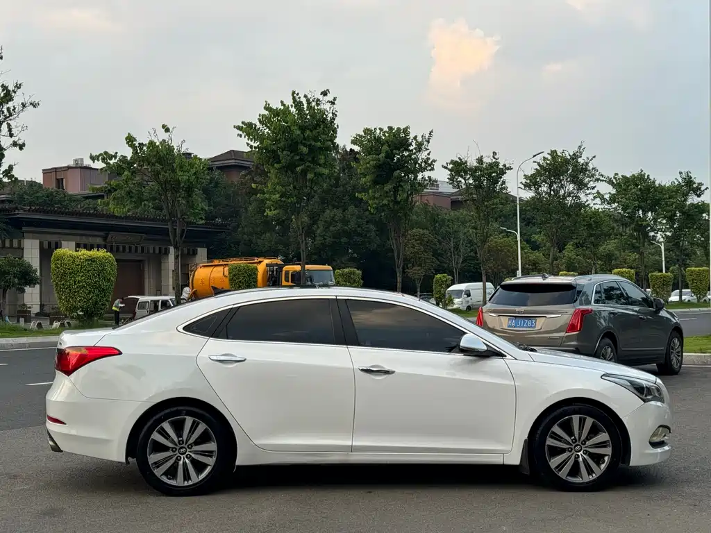 Hyundai Mistra 2015 — фото 14