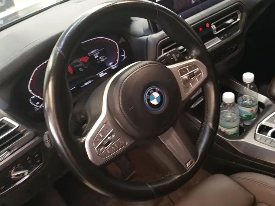 BMW iX3 2023 — фото 14