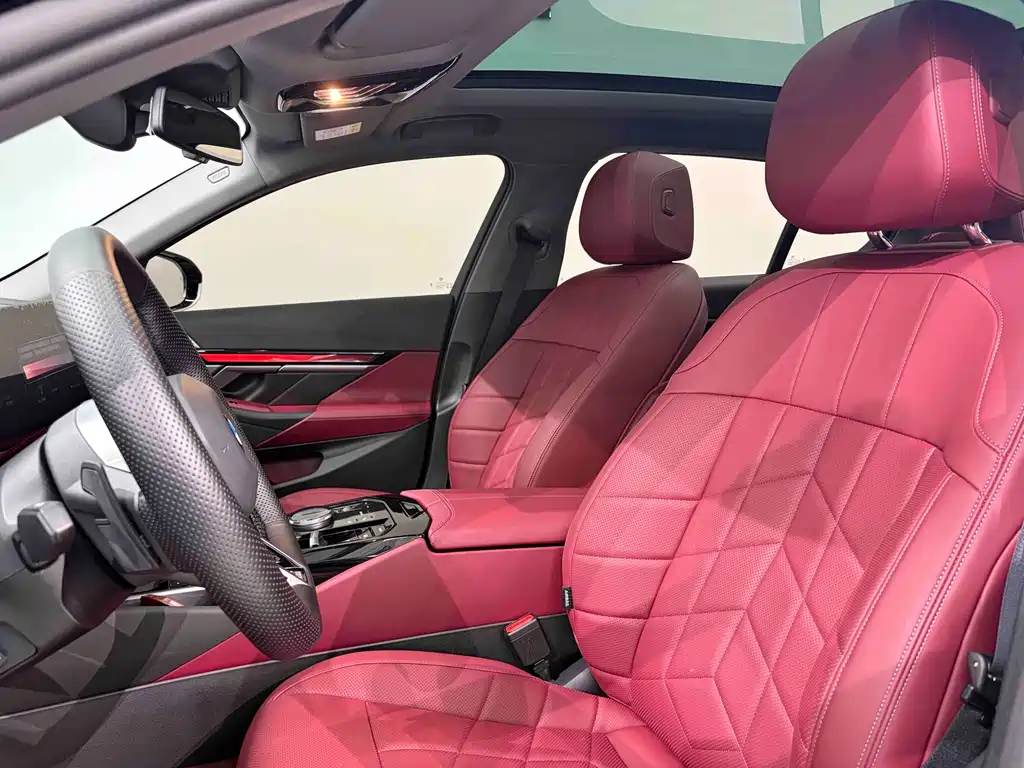 BMW 5 Series 2025