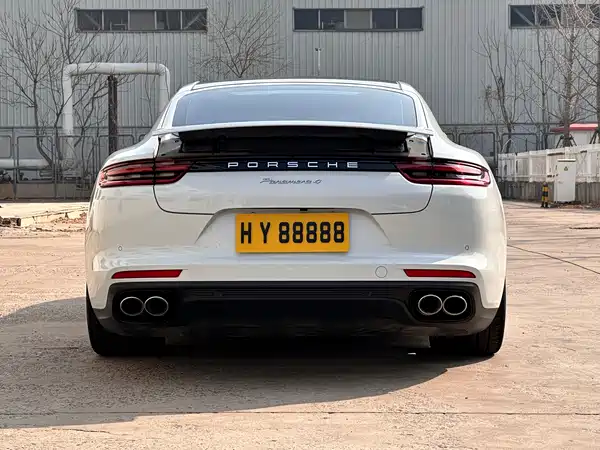 Porsche Panamera 2020