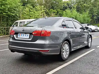 Volkswagen Sagitar 2014