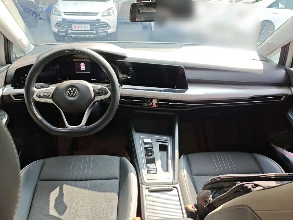 Volkswagen Golf 2022
