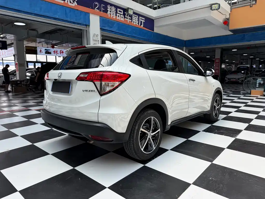 Honda Vezel 2021 — фото 19