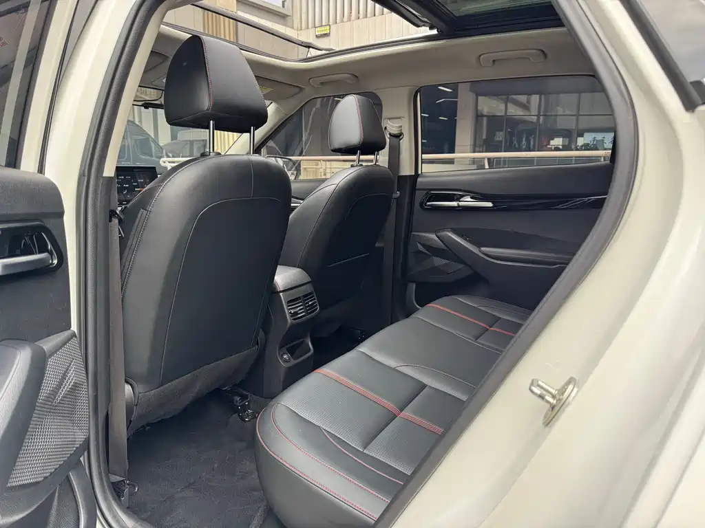 Kia KX3 2022 — фото 4