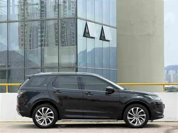 Land Rover Discovery Sport 2022