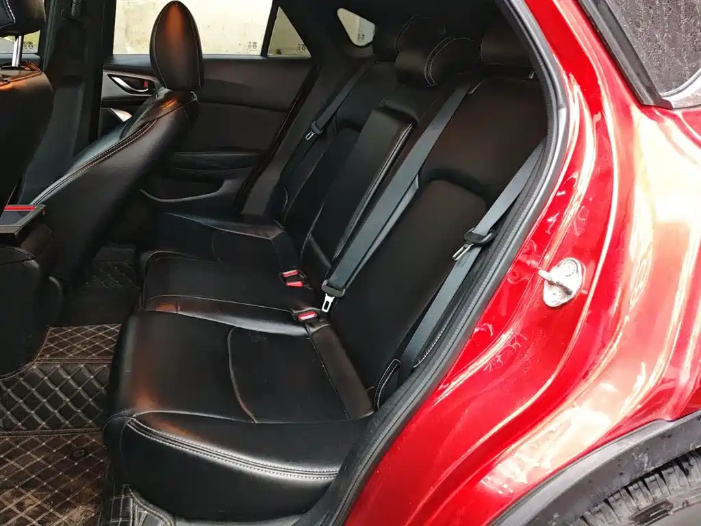 Mazda CX-4 2019 — фото 13
