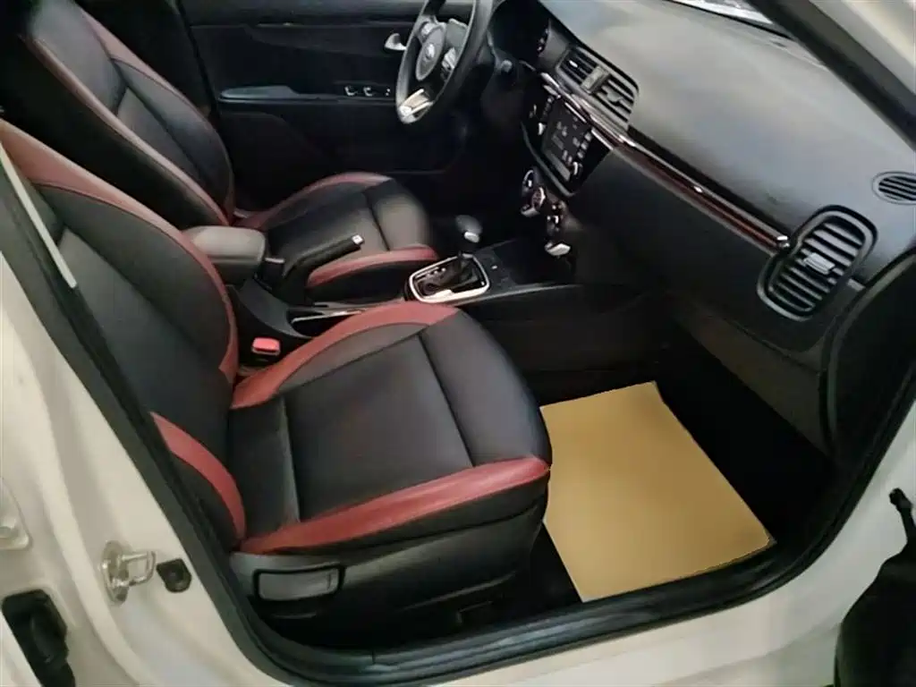 Kia KX Cross 2019 — фото 20