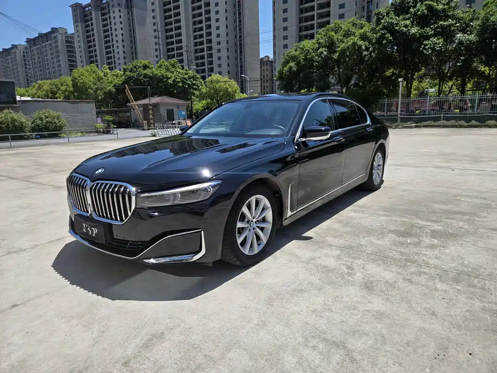 BMW 7 Series 2017 — фото 2
