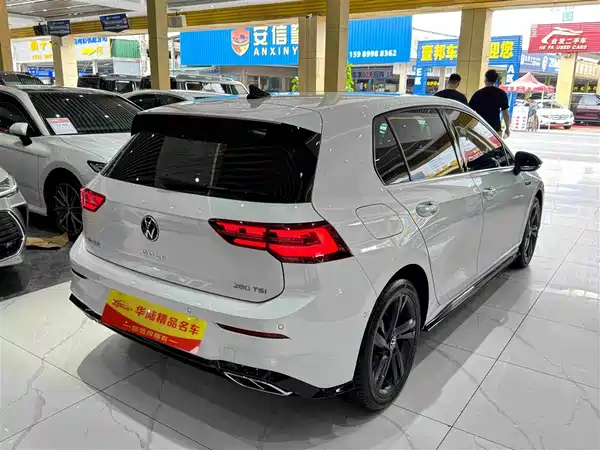 Volkswagen Golf 2023