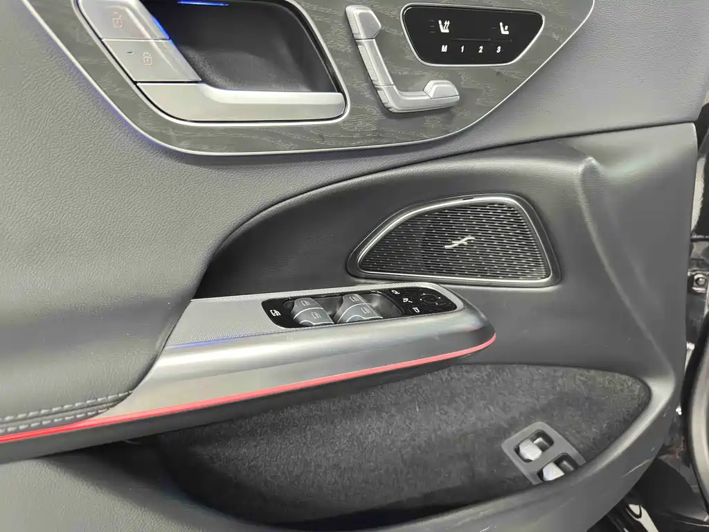 Mercedes-Benz E-Class New Energy 2025 — фото 7