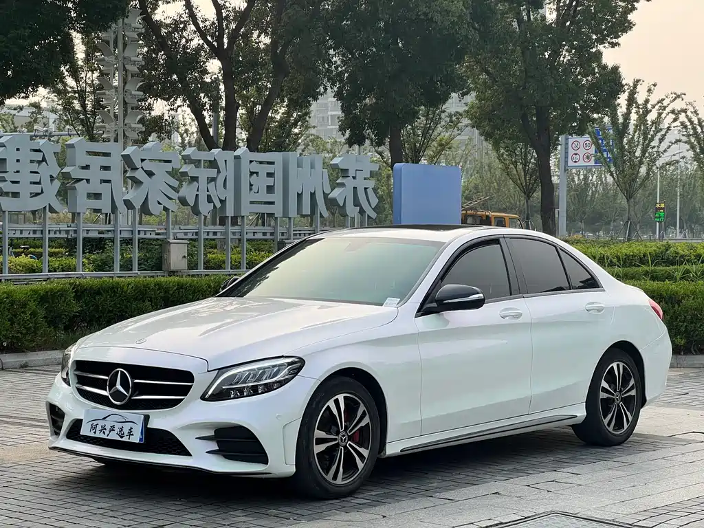 Mercedes-Benz C-Class 2019 — фото 1