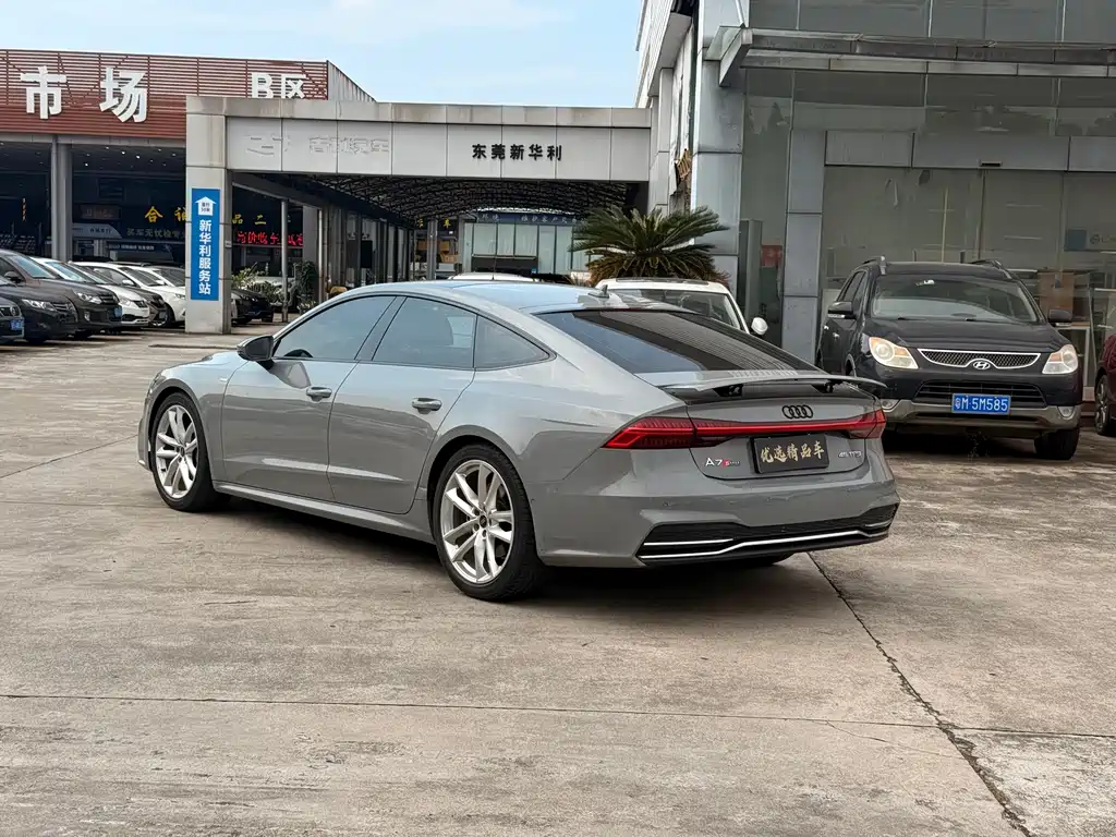 Audi A7 2021 — фото 10