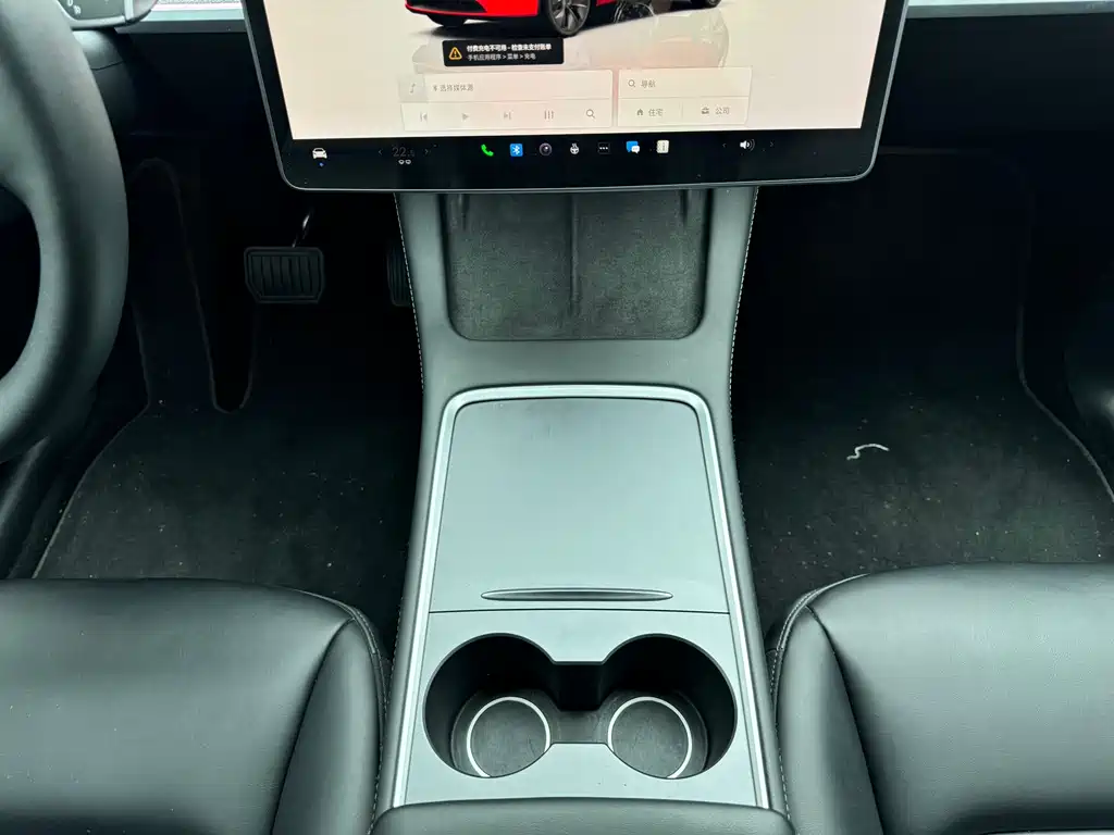 Tesla Model Y 2023 — фото 13