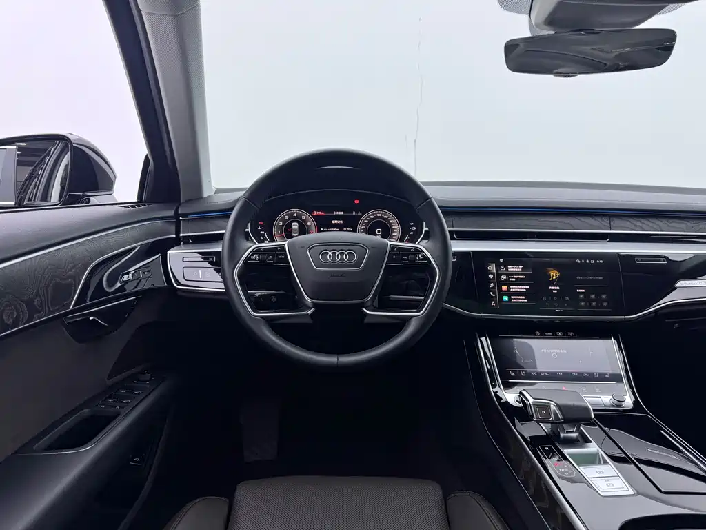 Audi A8 2021 — фото 19