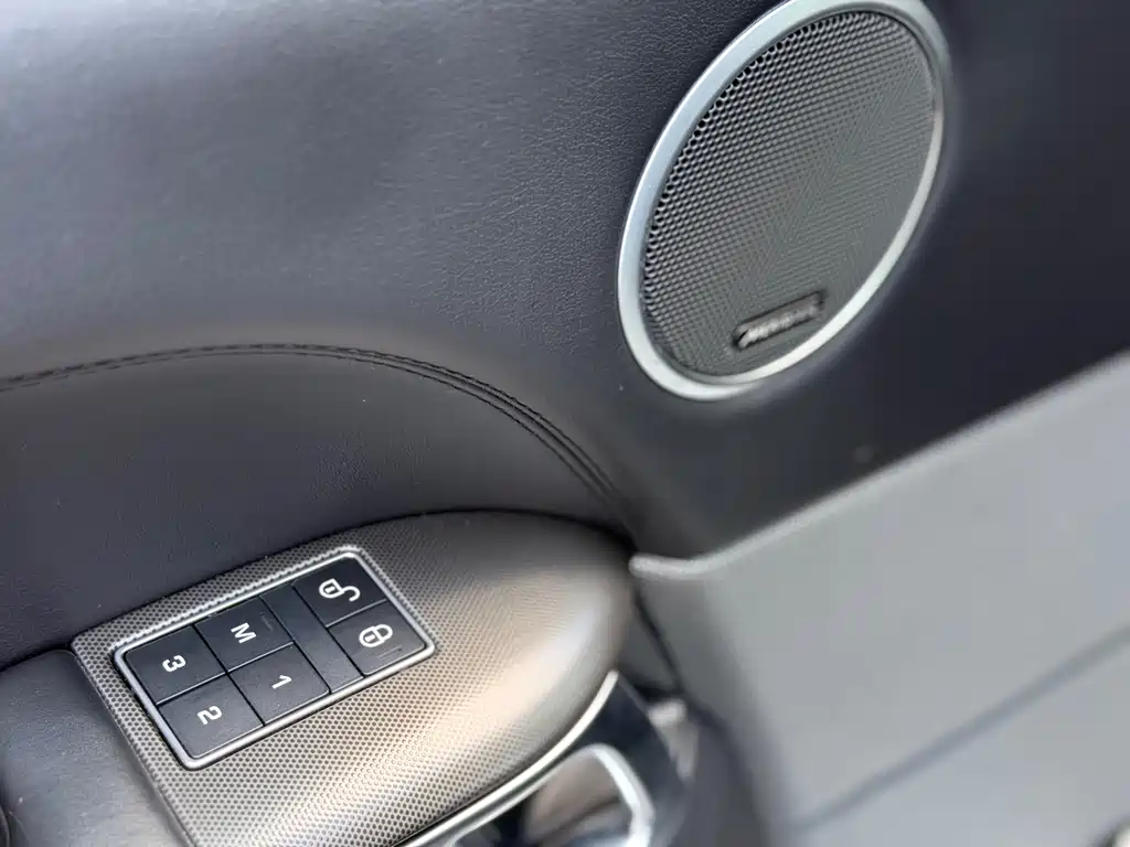 Land Rover Range Rover Sport 2015 — фото 20