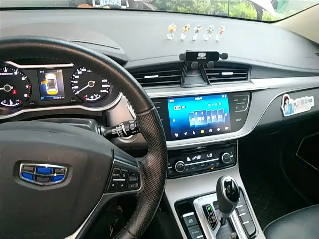 Geely Emgrand GS 2018 — фото 10