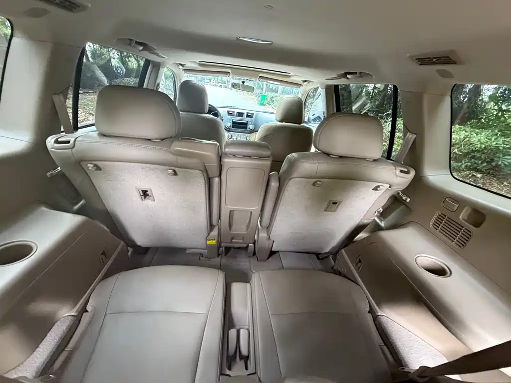 Toyota Highlander 2014 — фото 12