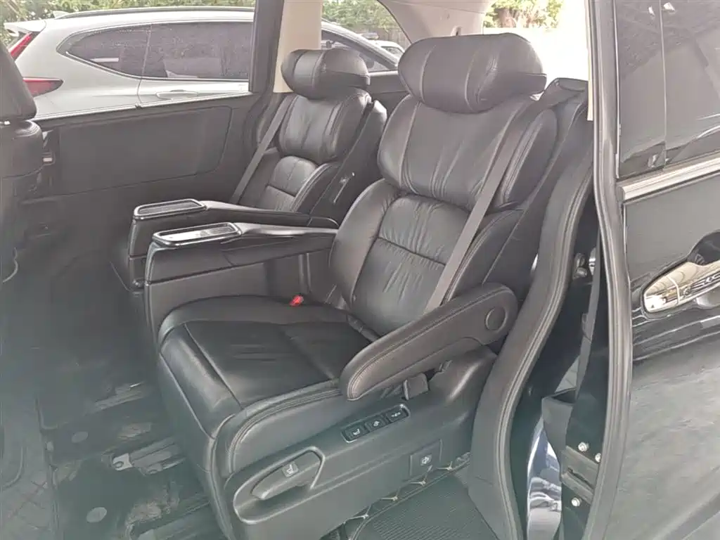 Honda Odyssey 2019 — фото 17