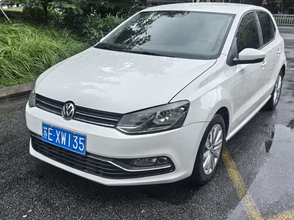Volkswagen Polo 2015