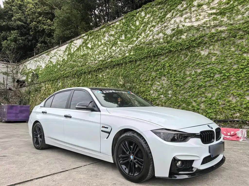 BMW 3 Series 2017 — фото 24
