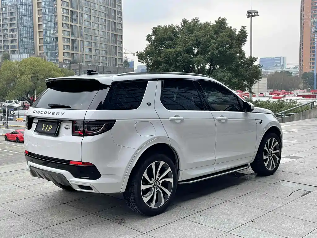 Land Rover Discovery Sport Hybrid 2023 — фото 12