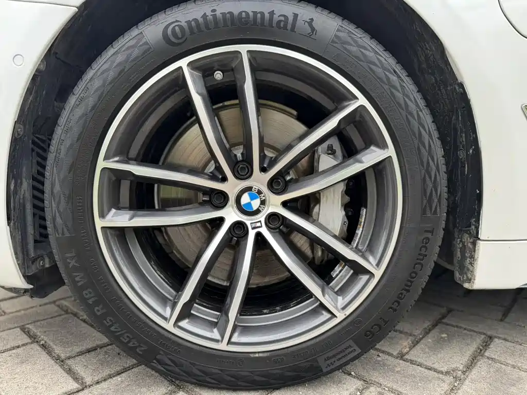 BMW 5 Series New Energy 2021 — фото 19