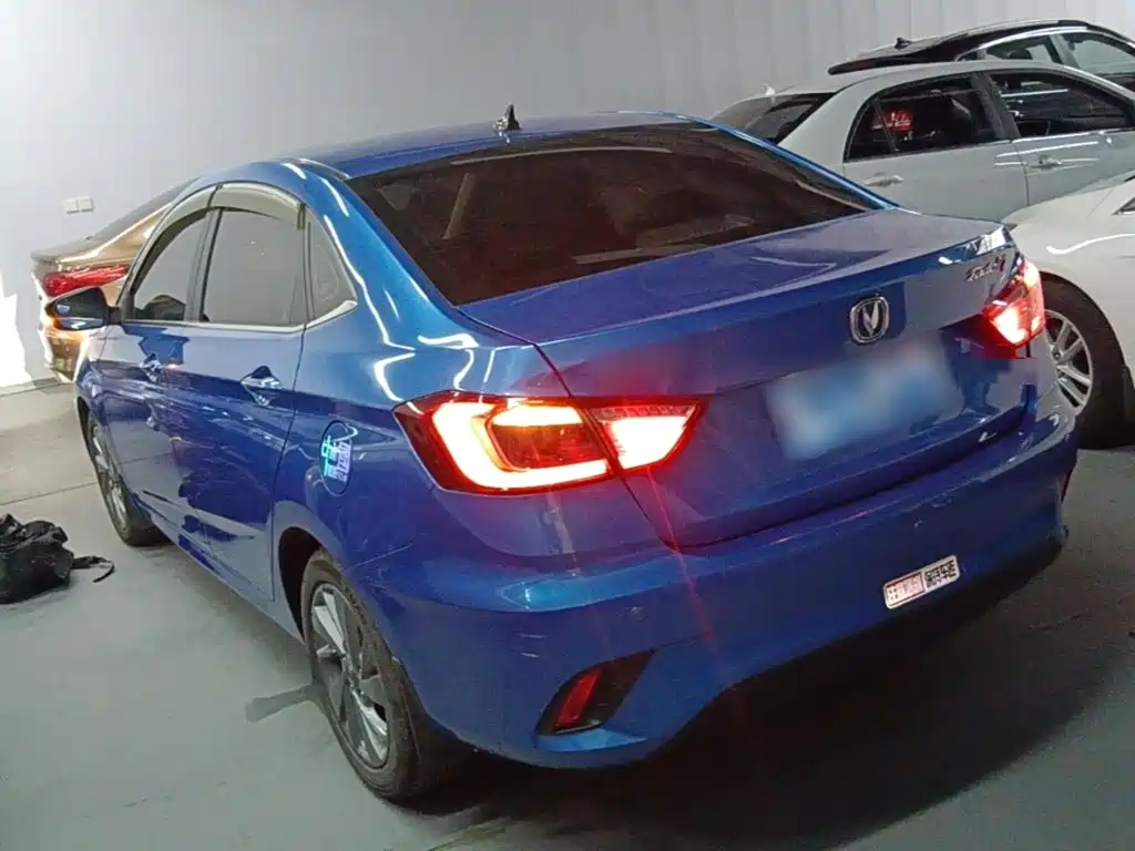 Changan Eado DT 2019 — фото 5
