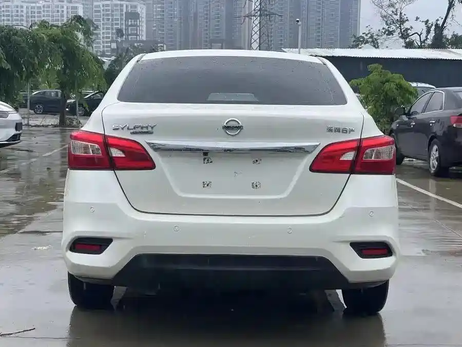 Nissan Sylphy 2022 — фото 15