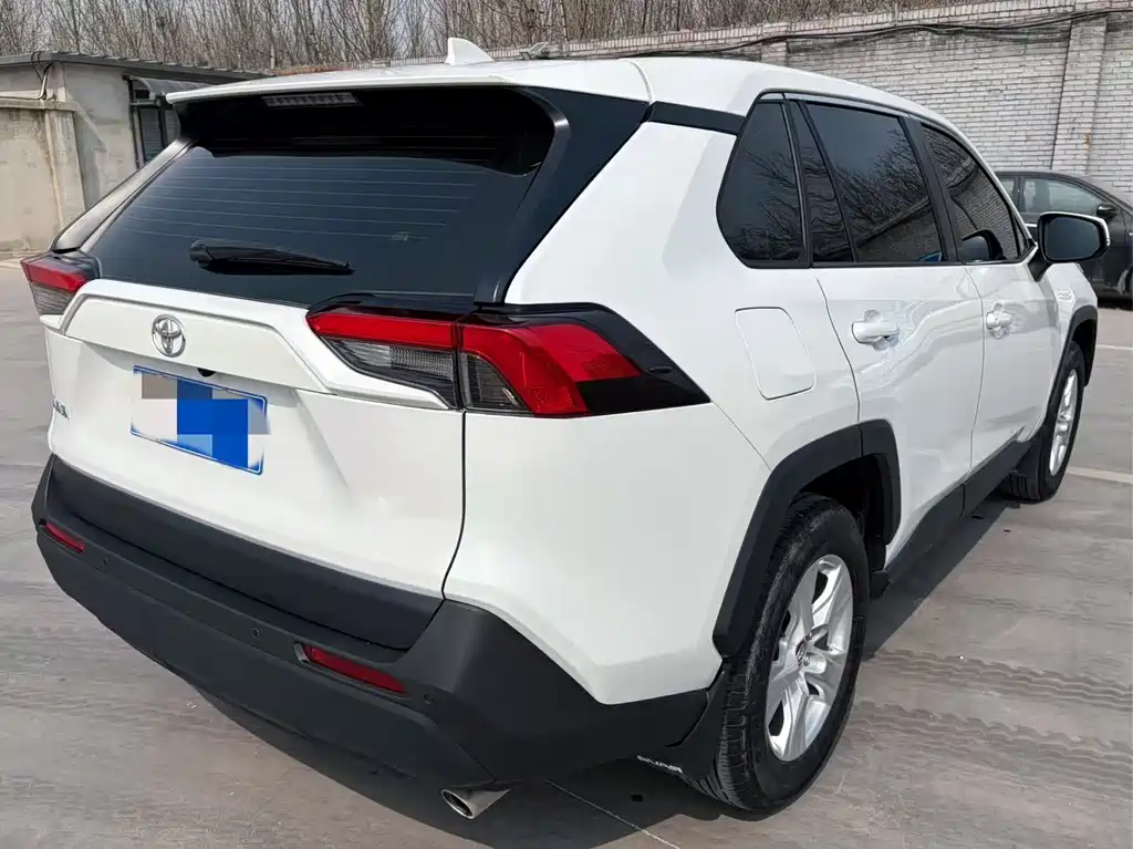 Toyota RAV4 2024
