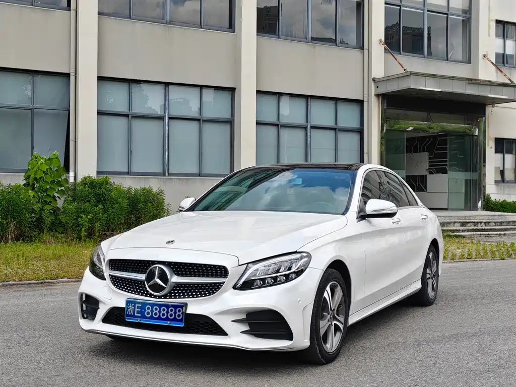 Mercedes-Benz C-Class 2020 — фото 1