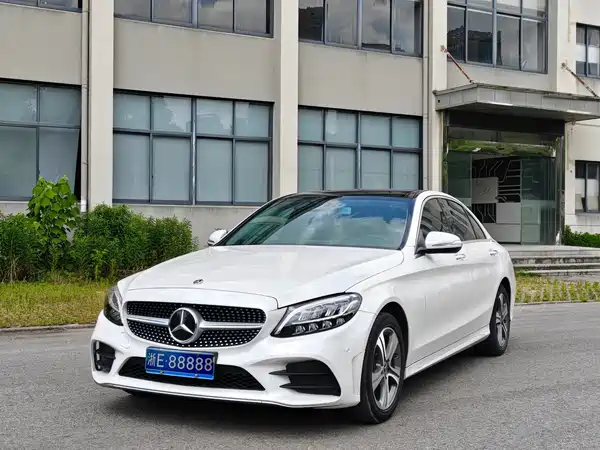 Mercedes-Benz C-Class 2020