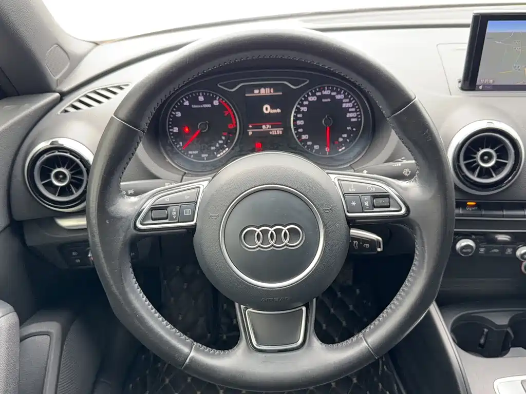 Audi A3 2016 — фото 17
