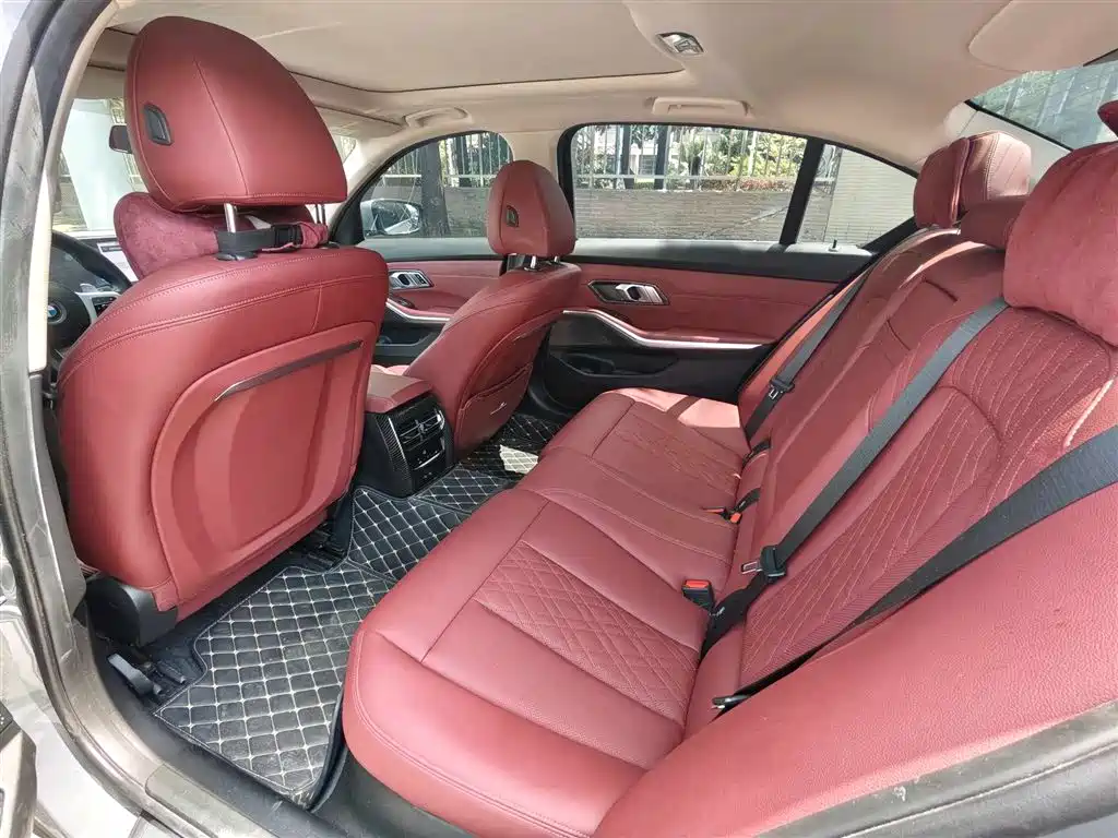 BMW 3 Series 2023