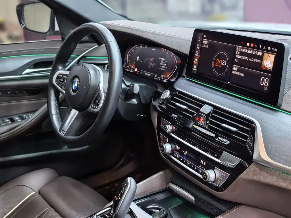BMW 5 Series 2022 — фото 24