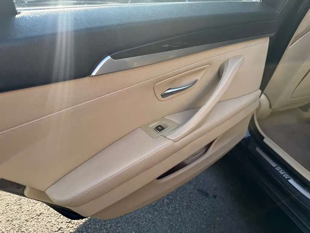 BMW 5 Series 2013 — фото 12