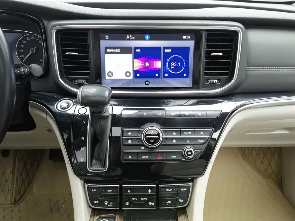 GAC Motor Trumpchi M8 2019 — фото 12