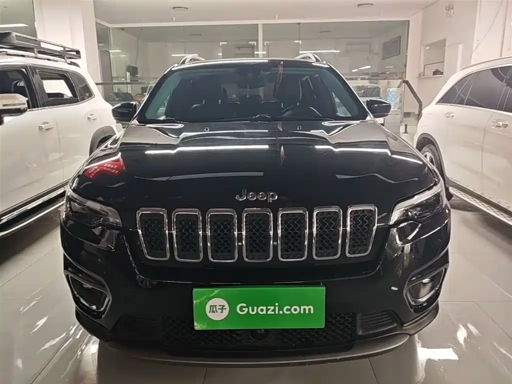 Jeep Cherokee 2019 — фото 3