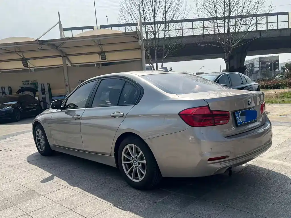 BMW 3 Series 2016 — фото 4
